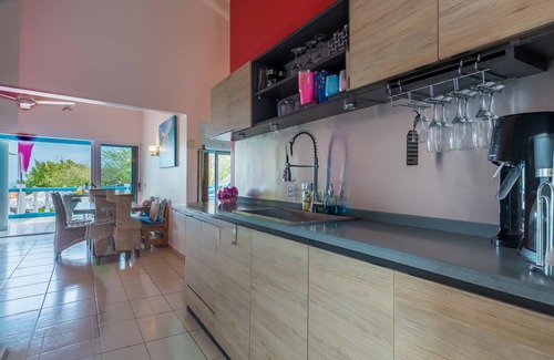 St. Marie House | Villa Despacito