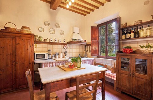 Quarrata Villa | Villa di Lucciano - Authentic & Luxurious Estate
