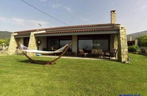 Eratini House | Villa Dimitra