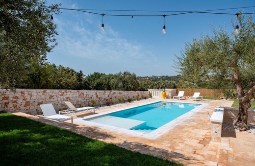 Cozzana Villa | Villa 'Dimora Dormio' with Private Pool, Wi-Fi and Air Conditioning