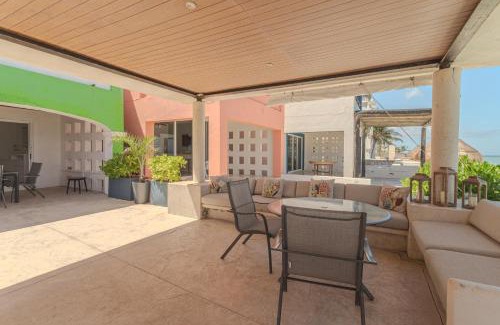Chicxulub Puerto House | Villa Dorada