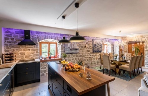 Solin Villa | Villa Draga, heritage pool villa in Split