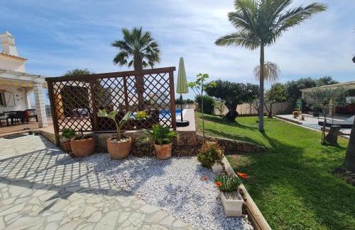 Bernarda Villa | Villa Duartes