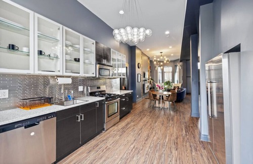 Bronzeville Bed & Breakfast | Villa Dubois Guest Room 6