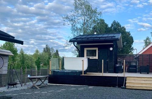 Pori Villa | Villa Einola- modern rivercottage
