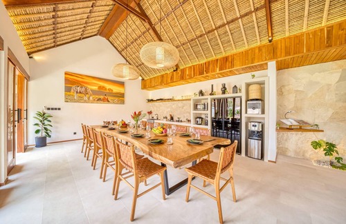 Laksmana Villa | Villa El Gaucho: Brand New 9BDR, Prime Location