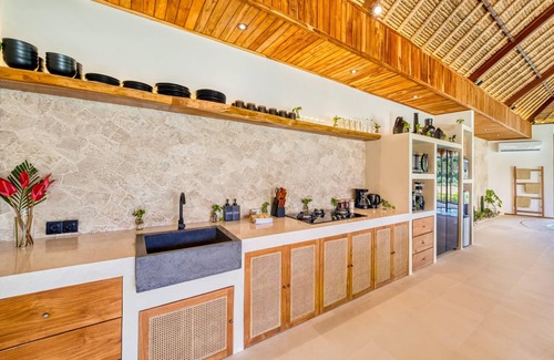 Laksmana Villa | Villa El Gaucho: Brand New 9BDR, Prime Location
