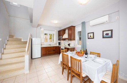 Gerani Villa | Villa Elessa - Three Bedroom Villa, Sleeps 6
