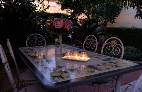 Trecase Apartment | "Villa Ella" Holiday home with garden 5 minutes from Pompeii