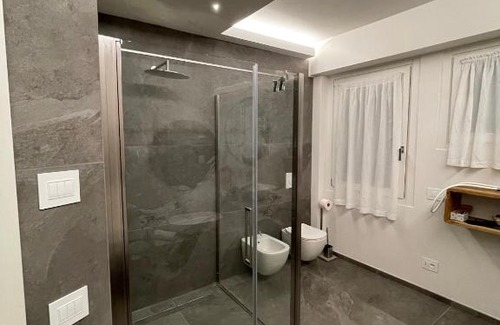 Gardone Riviera Apartment | Villa Elvira