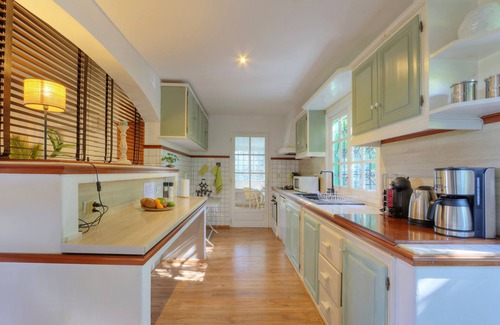 Petite-ÃŽle Villa | Villa Emeraude Montvert les Hauts - classée 4 étoiles, climatisée avec piscine