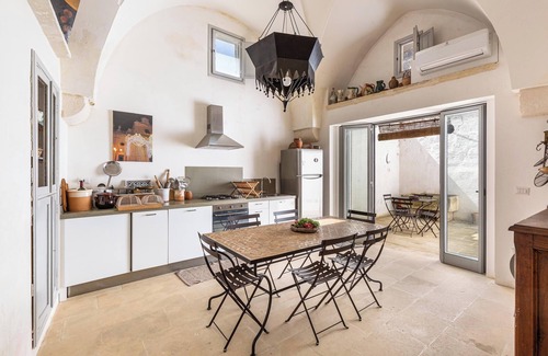 Spongano Apartment | Villa Emma by BarbarHouse
