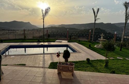 Aguelmam Azegza Villa | Villa en montage