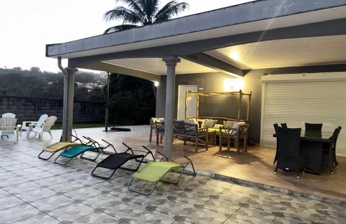 Fort-de-France Villa | Villa entre ville et campagne