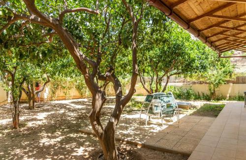 Palaiokastro House | Villa Erato