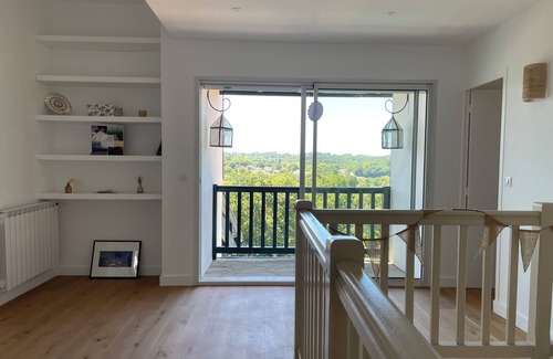 Bassussarry Villa | Villa Errobi - Golf view - 10min from Biarritz