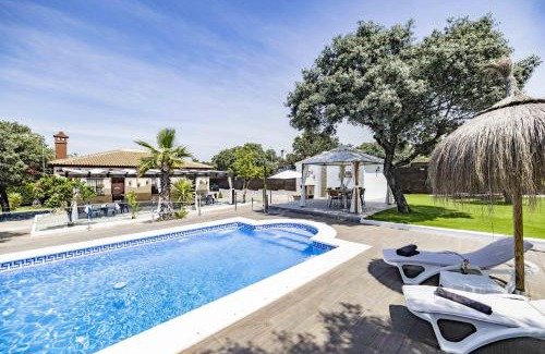 Castilblanco de los Arroyos Villa | Villa mis Raices