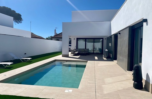 Poblado Sancti Petri House | Villa Tres Mares