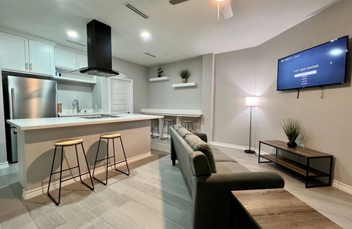 Brownsville Condo | Villa Escondida #2 -2BD- Straight Shot to SpaceX!