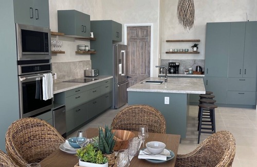 William's Town Villa | Villa Esencia in Exuma, Bahamas