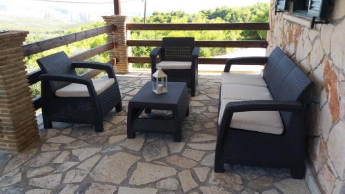 Kambi Villa | Villa Esperia