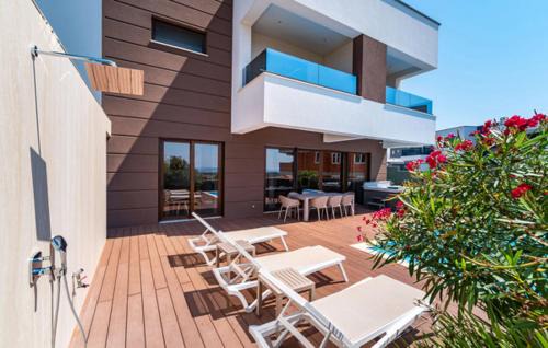 Novalja Villa | Villa Estate