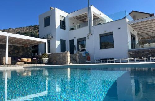Elounda Villa | Villa Estée, luxury villa with private infinity pool and jacuzzi