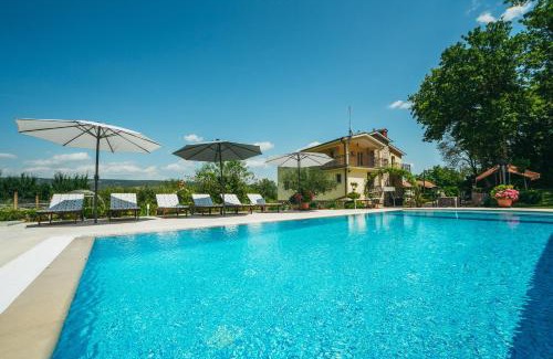 Prolozac Villa | Villa Estera