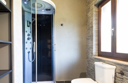 Gravina di Catania Villa | Villa 'Etna Relax' with Sea View, Balcony, Garden & Wi-Fi