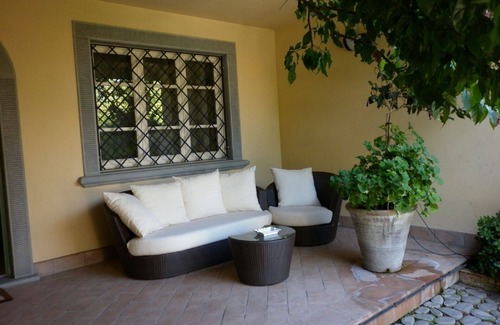 Seravezza Villa | Villa Ewa, 1km from the sea, elegant, air conditioning, UNLIMITED INTERNET.