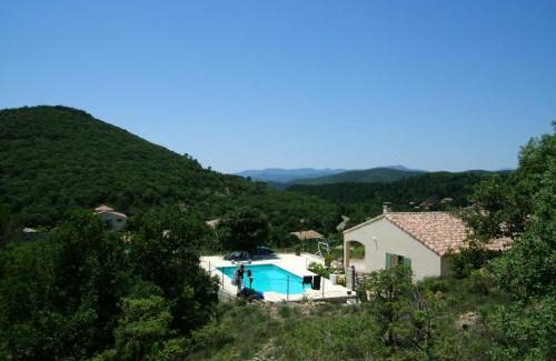Saint-Jean-du-Pin Villa | VILLA FAMILIALE, PISCINE, VUE IMPRENABLE -en été la location est de samedi à samedi-