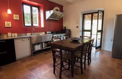 Riano Villa | Villa farmhouse North of Roma 25 min from P.za Del Popolo, train stat. Rm-Vt