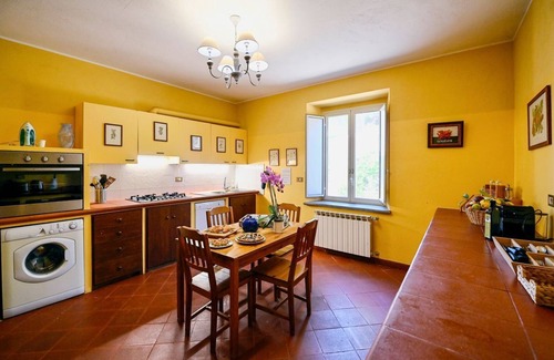 Calvi di Umbria Villa | Villa Faruffini - Four Bedroom Villa, Sleeps 8