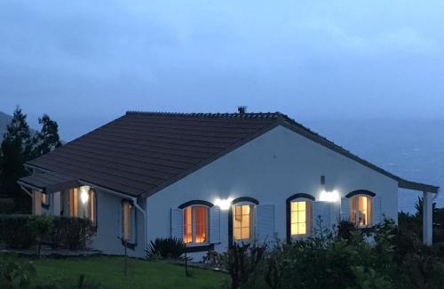 Santa Cruz das Flores Villa | Villa Ferreirinha