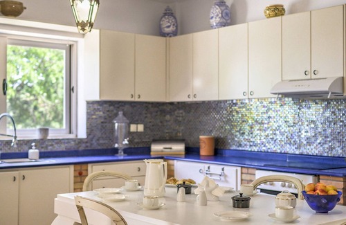 Gazatika Villa | Villa Fioraki, 5 bdrooms, 356 sqm with private pool and complete privacy