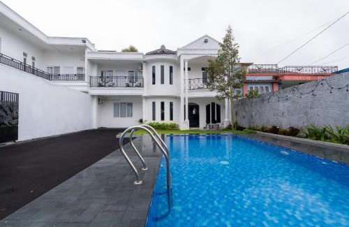 Ciloto Villa | Villa Fiorenza I