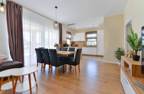 Zaton Villa | Villa First Hill with heated pool