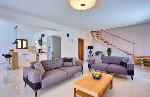 Gata Villa | Villa Flora with 53 sqm private pool, jacuzzi, sauna, Cinema room and 4 en-suite bedrooms