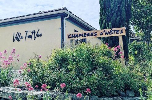 Grospierres Bed & Breakfast | Villa Font Vive - Chambres d'hôtes éco-labellisées avec cuisine - Confort, calme et vue exceptionnels !