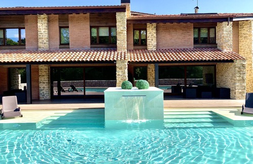 Noriega House | Villa formed by two apartments with private pool in Asturias. Elmarquesau