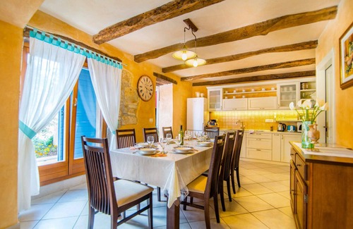 Tinjan Villa | Villa Fumica by Villa Plus