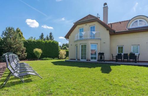 Dolni Chabry Villa | Villa Garden & Terrace Villa by Interhome