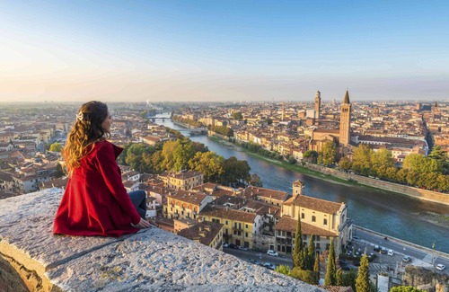Castel d'Azzano Apartment | Villa Ghiaia Tourist rental: a home for vacations and short stays