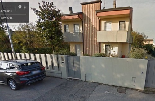 Castel d'Azzano Apartment | Villa Ghiaia Tourist rental: a home for vacations and short stays