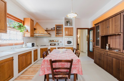 Rilievo Villa | Villa 'Giacrì - Rilievo' with Private Terrace, Wi-Fi, and Air Conditioning