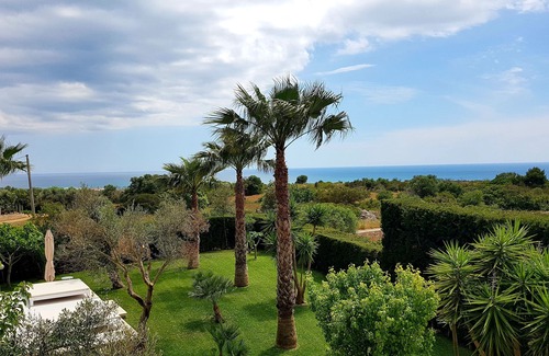 Ugento Villa | Villa Gina - Torre San Giovanni with pool 5 minutes from the Maldives of Salento