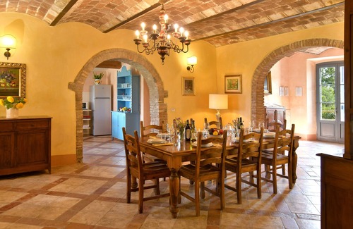 Casale Marittimo Villa | Villa Ginestra by Fantasia Villas