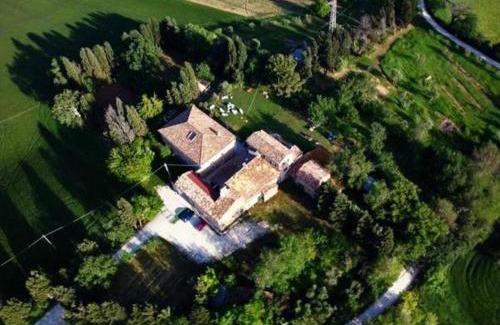Mondavio Apartment | Villa Ginevri, La casa vacanze immersa nel verde