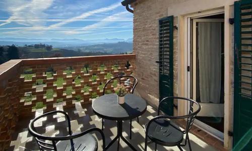 Mondavio Apartment | Villa Ginevri, La casa vacanze immersa nel verde