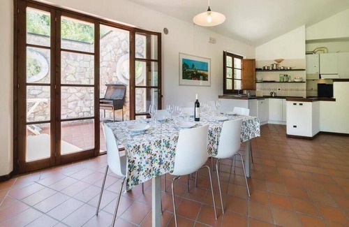 Bettona Villa | Villa Giulia in Bettona, Perugia, with Swimming Pool and Tennis Court